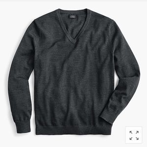 Men’s V-Neck Sweater